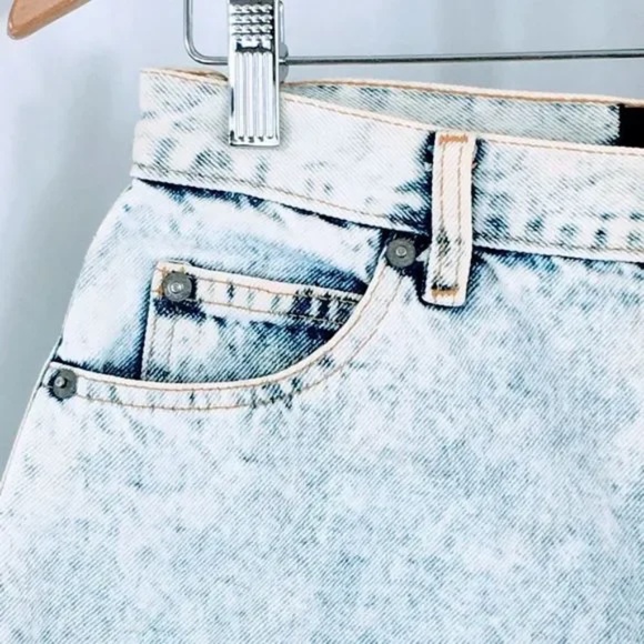 Sasson Women Denim Shorts 80s Vintage Acid Wash Button Fly Cut Off Shorts Sz 29 - Picture 2 of 9